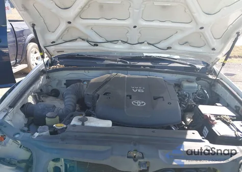 2007 Toyota 4Runner Sr5 V6 z USA, uszkodzony, nr VIN JTEZU14R278070875